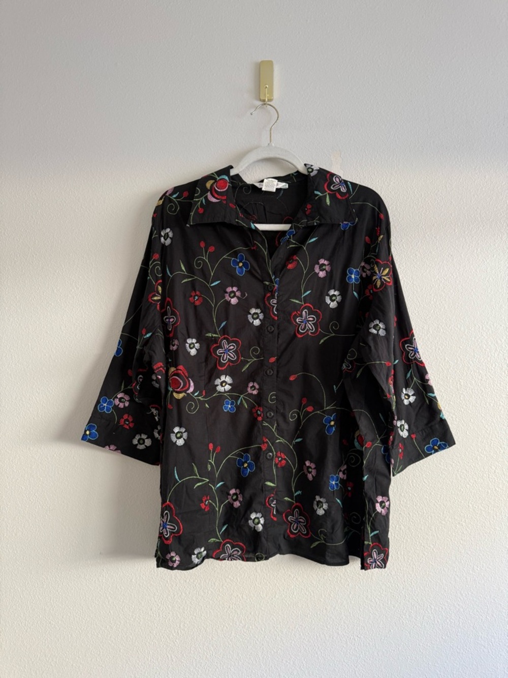 FRESH PRODUCE black flower embroidered button down shirt Women’s Sz 2X